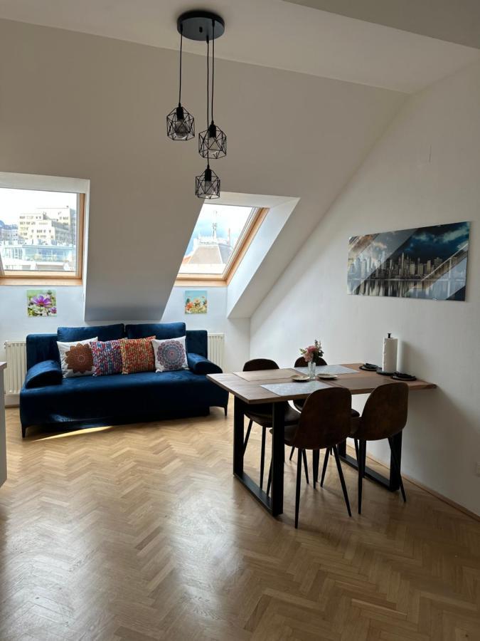 Klimatisiertes Dachgeschoss City Apartment In Zentrum Wiens Zewnętrze zdjęcie