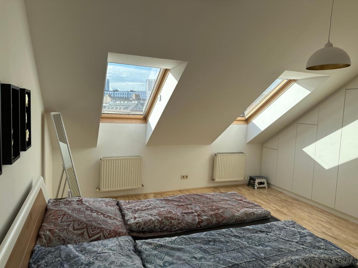 Klimatisiertes Dachgeschoss City Apartment In Zentrum Wiens Zewnętrze zdjęcie