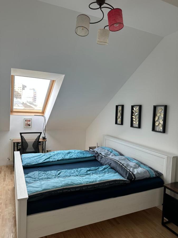 Klimatisiertes Dachgeschoss City Apartment In Zentrum Wiens Zewnętrze zdjęcie
