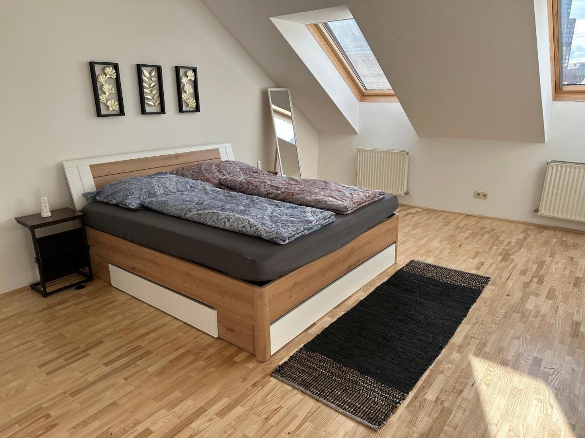 Klimatisiertes Dachgeschoss City Apartment In Zentrum Wiens Zewnętrze zdjęcie
