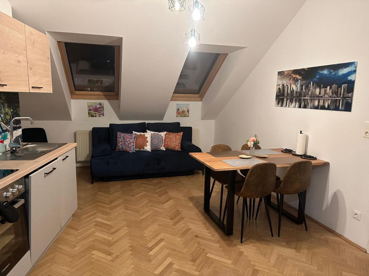 Klimatisiertes Dachgeschoss City Apartment In Zentrum Wiens Zewnętrze zdjęcie