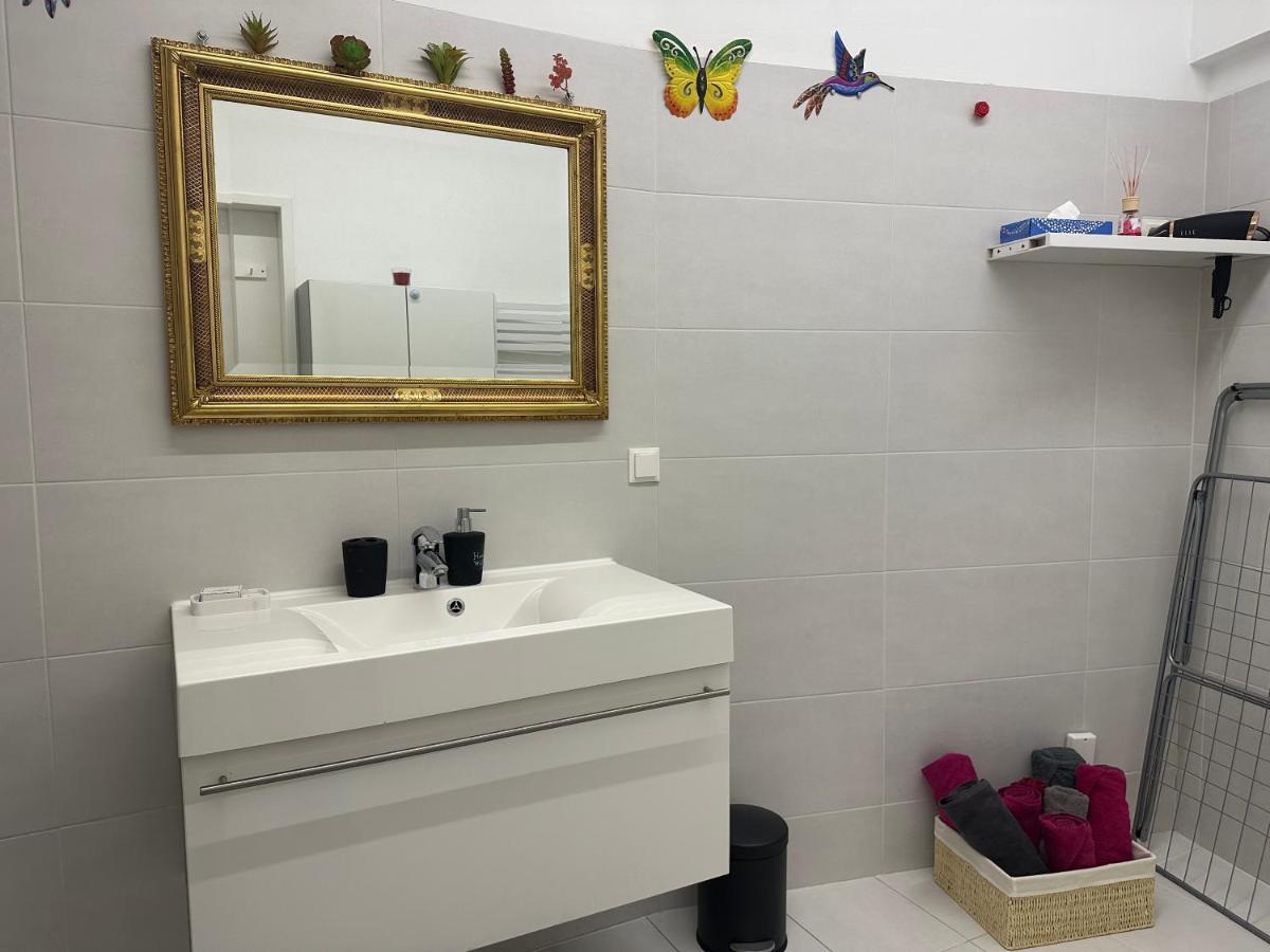 Klimatisiertes Dachgeschoss City Apartment In Zentrum Wiens Zewnętrze zdjęcie